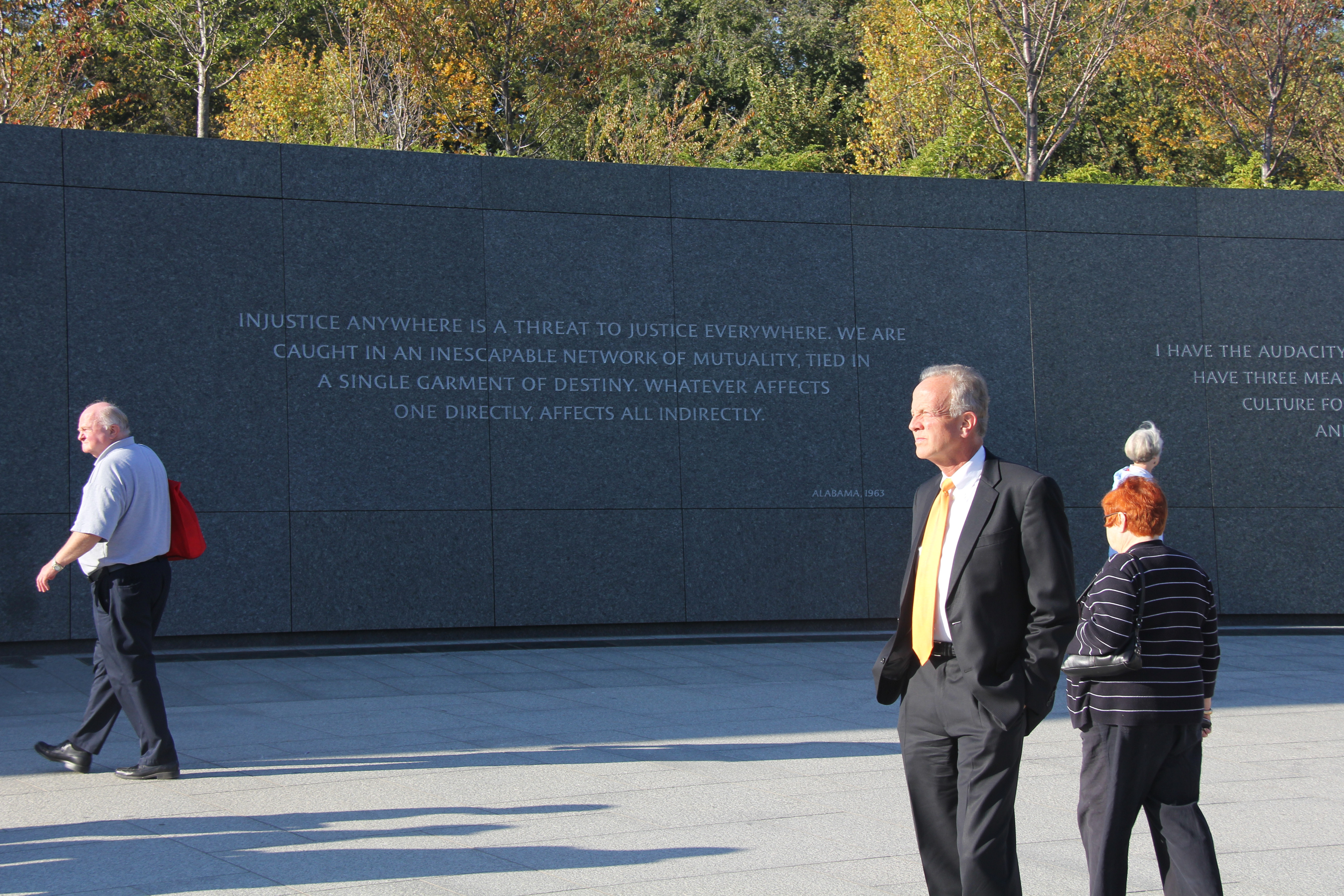 Sen. Moran Visits MLK Memorial