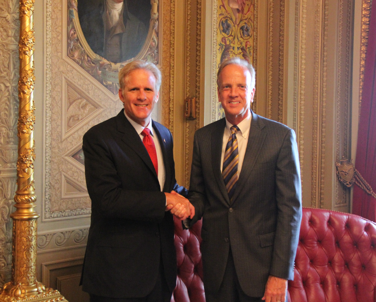 Sen. Moran meets with Israeli Ambassador Michael Oren