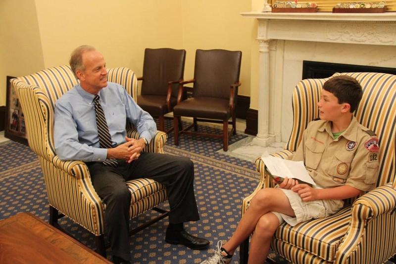 Sen. Moran Meets with Parker Ost of Olate